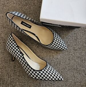 NWT ☆ Nine West Heels/Shoes, Size 6, Brand NEW!